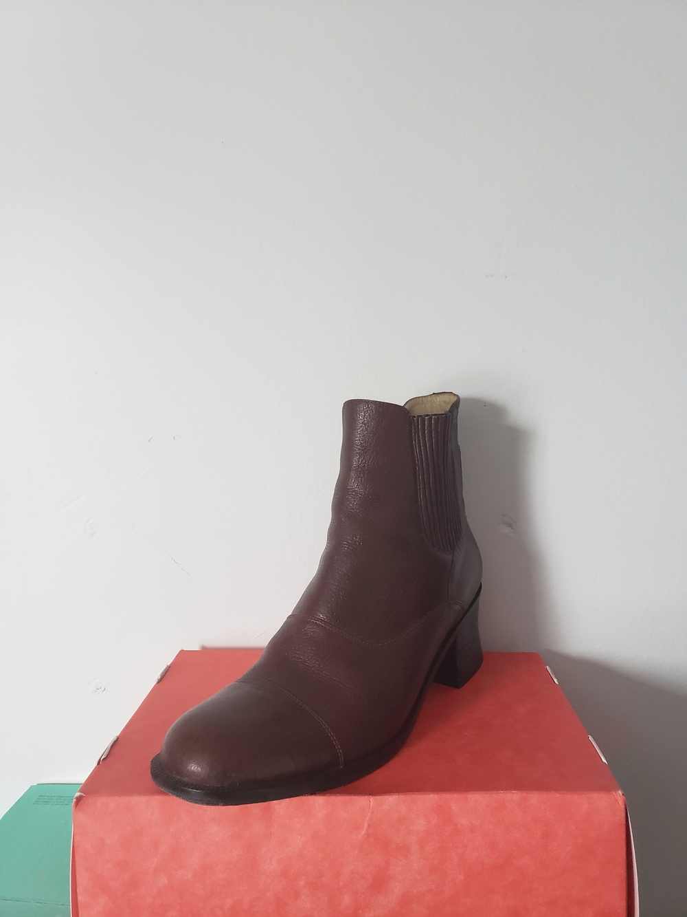 Brown Leather Chelsea Boot Low heel Leather Upper and Sole Size 7